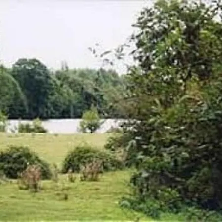 Spacieuse Maison Au Bord De La Riviere, Proche Du Mans, Avec Equipements Modernes, Ideale Pour Familles - Fr-1-410-440 Hébergement de vacances Solesmes (Sarthe)