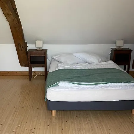 Spacieuse Maison Au Bord De La Riviere, Proche Du Mans, Avec Equipements Modernes, Ideale Pour Familles - Fr-1-410-440 Solesmes