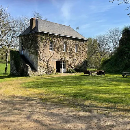 Spacieuse Maison Au Bord De La Riviere, Proche Du Mans, Avec Equipements Modernes, Ideale Pour Familles - Fr-1-410-440 Holiday home *