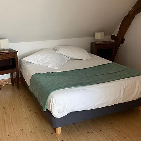 Spacieuse Maison Au Bord De La Riviere, Proche Du Mans, Avec Equipements Modernes, Ideale Pour Familles - Fr-1-410-440 * Solesmes