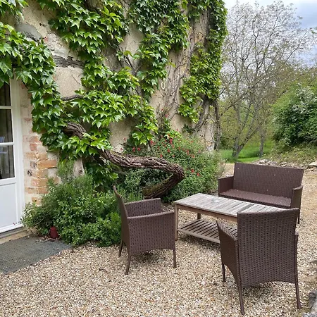 Spacieuse Maison Au Bord De La Riviere, Proche Du Mans, Avec Equipements Modernes, Ideale Pour Familles - Fr-1-410-440 Holiday home
