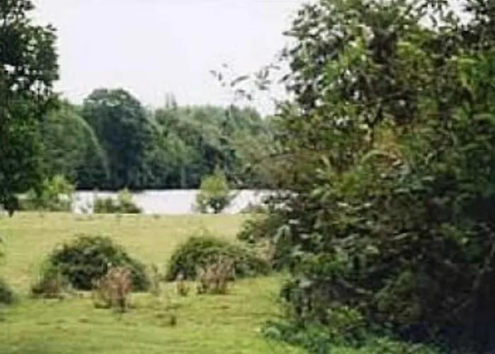 Spacieuse Maison Au Bord De La Riviere, Proche Du Mans, Avec Equipements Modernes, Ideale Pour Familles - Fr-1-410-440 בית נופש Solesmes (Sarthe)