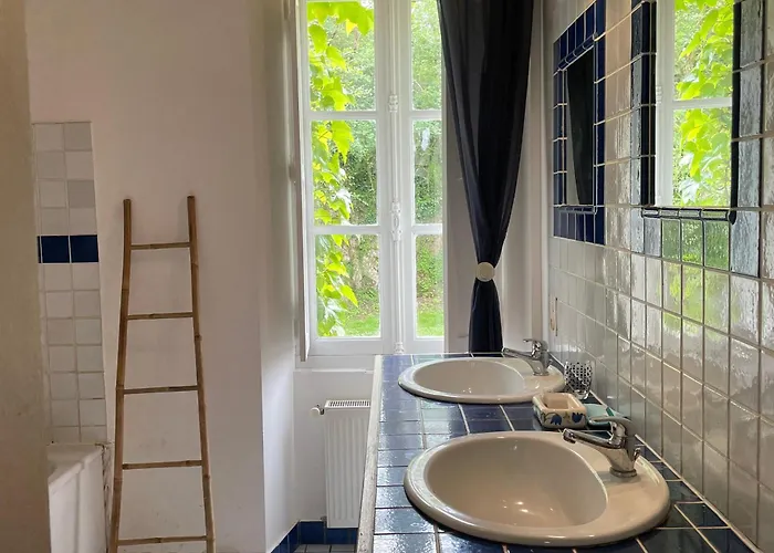 Spacieuse Maison Au Bord De La Riviere, Proche Du Mans, Avec Equipements Modernes, Ideale Pour Familles - Fr-1-410-440 בית נופש *