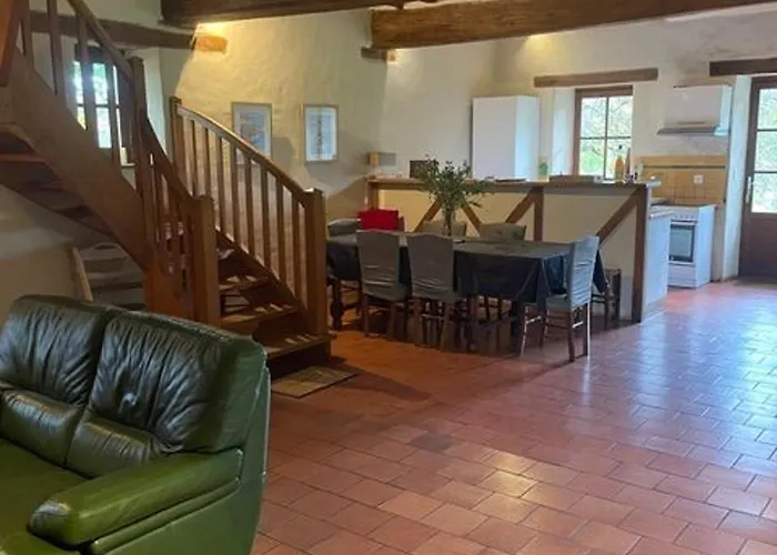 Spacieuse Maison Au Bord De La Riviere, Proche Du Mans, Avec Equipements Modernes, Ideale Pour Familles - Fr-1-410-440 *